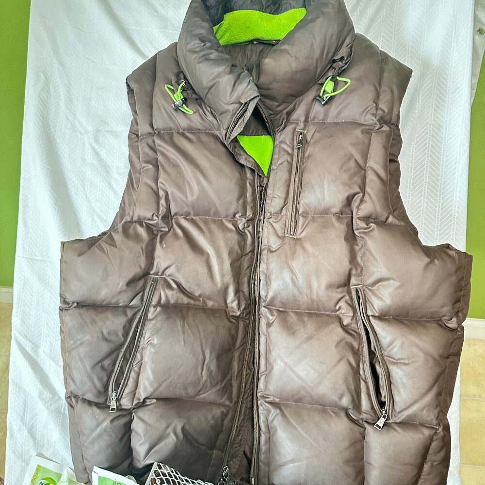 TailorByrd Brown/Green Down Fleece Lined Puffer Vest Mens Size Medium Outdoor